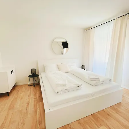 Apartment Contactless Self-check-in - Stayhere Studio 12 *